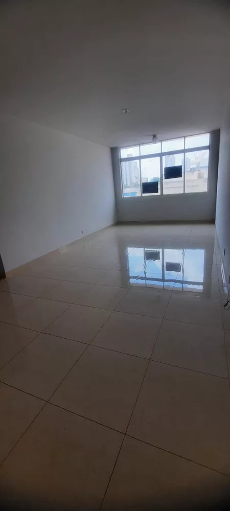 Apartamento à venda com 3 quartos, 132m² - Foto 1