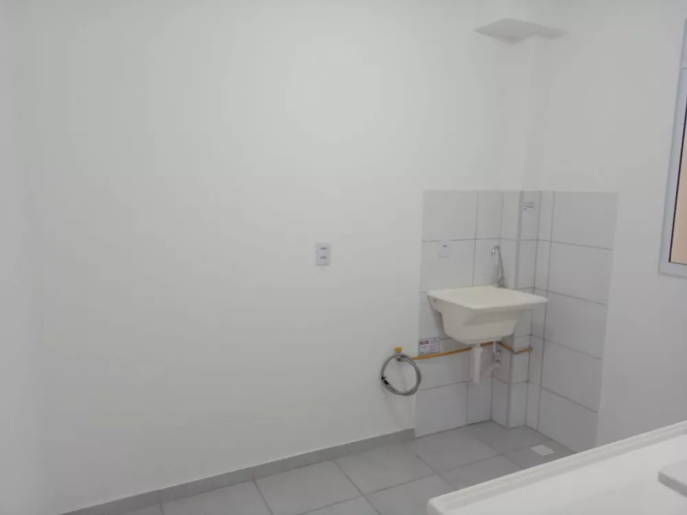 Apartamento à venda com 2 quartos, 40m² - Foto 2