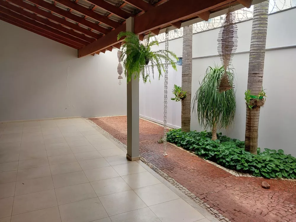 Casa à venda com 3 quartos, 179m² - Foto 3