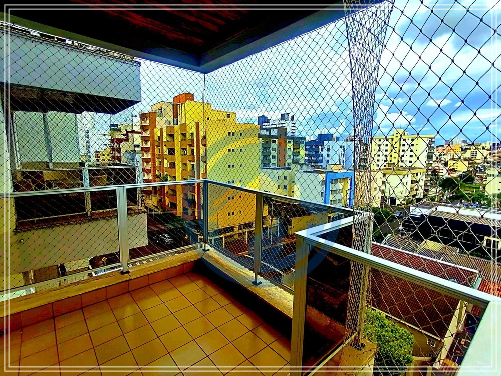 Apartamento à venda com 4 quartos, 272m² - Foto 1