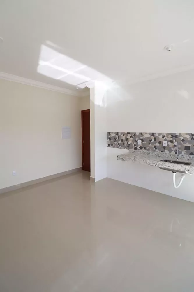 Apartamento à venda com 2 quartos, 54m² - Foto 2