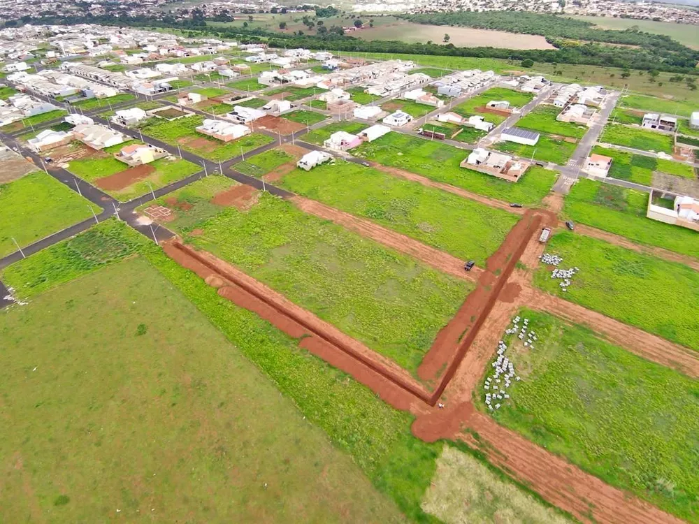 Terreno à venda, 200m² - Foto 1