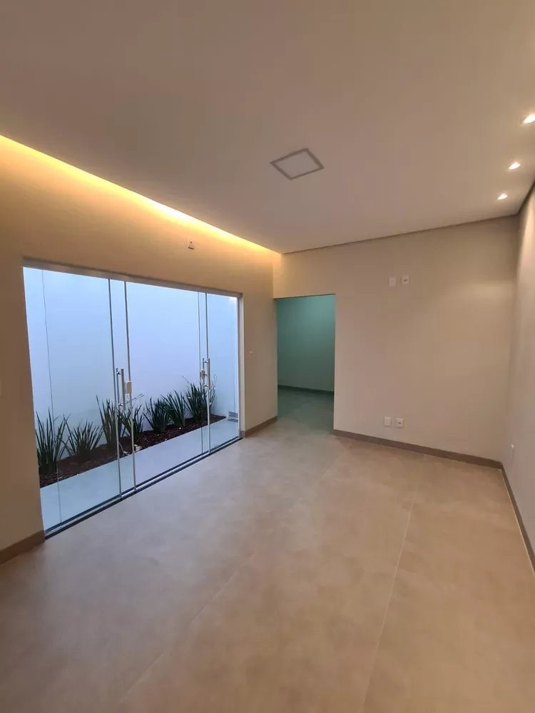 Casa à venda com 3 quartos, 155m² - Foto 3