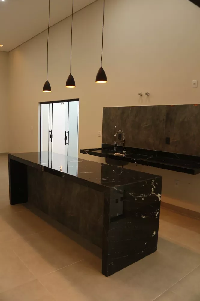 Casa à venda com 3 quartos, 155m² - Foto 4