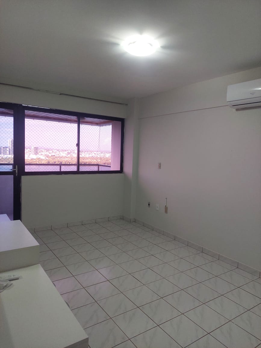 Apartamento para alugar com 4 quartos, 102m² - Foto 11