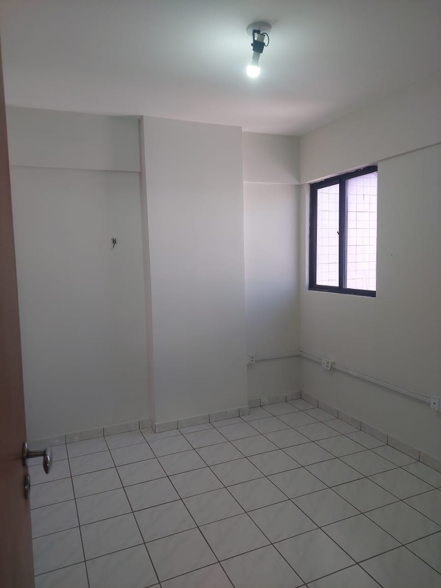 Apartamento para alugar com 4 quartos, 102m² - Foto 10