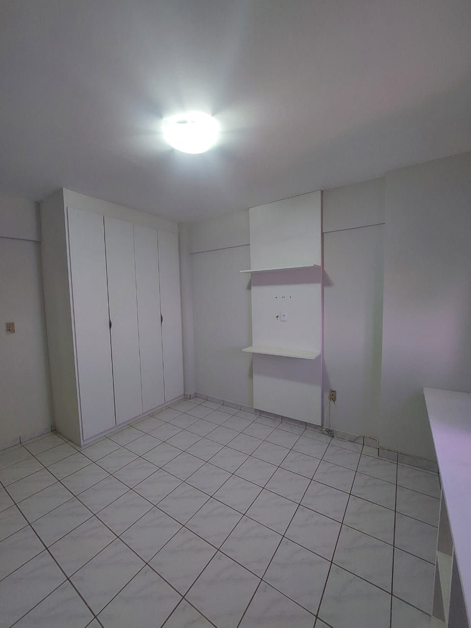 Apartamento para alugar com 4 quartos, 102m² - Foto 7