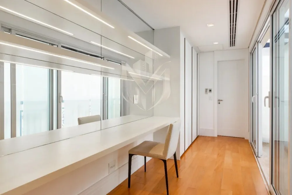 Apartamento, 3 quartos, 275 m² - Foto 2