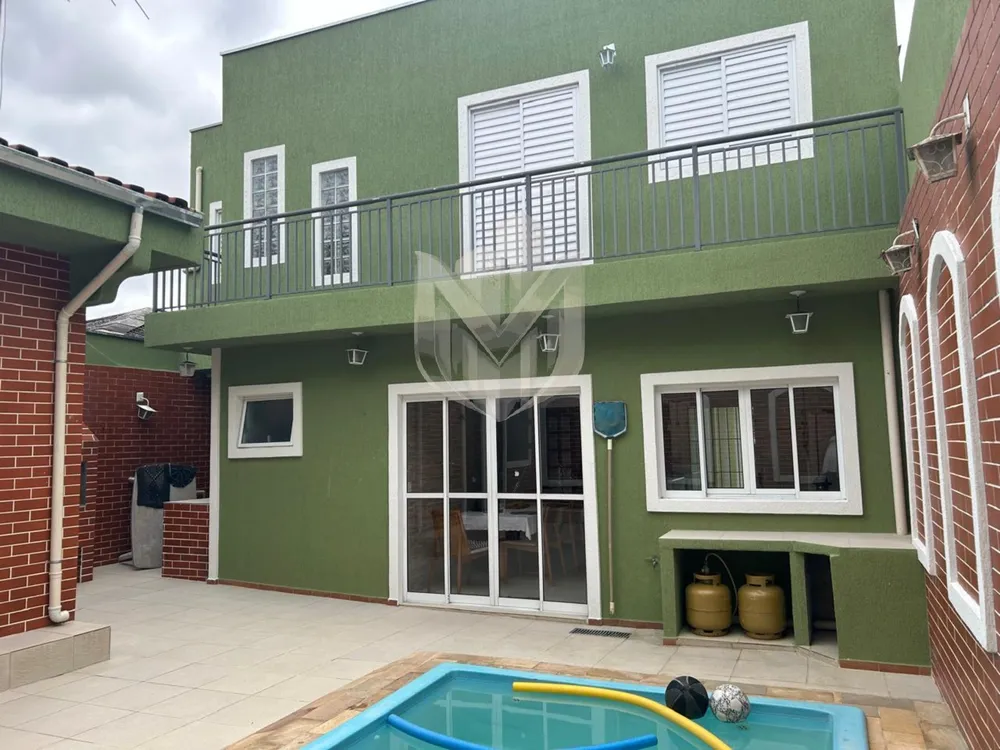 Casa, 5 quartos, 207 m² - Foto 1
