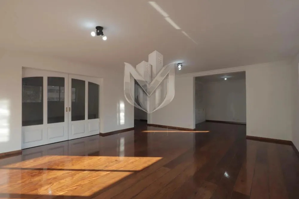 Apartamento, 3 quartos, 240 m² - Foto 1