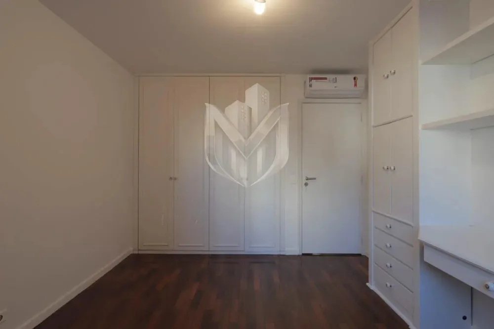 Apartamento, 3 quartos, 240 m² - Foto 2