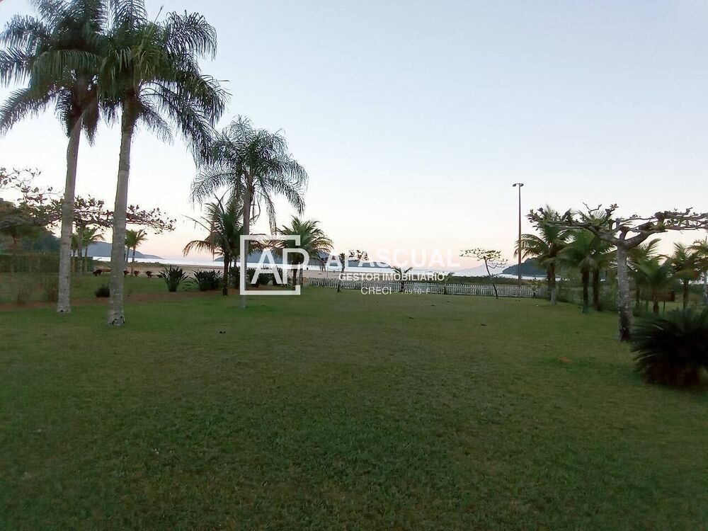 Casa, 3 quartos, 255 m² - Foto 2