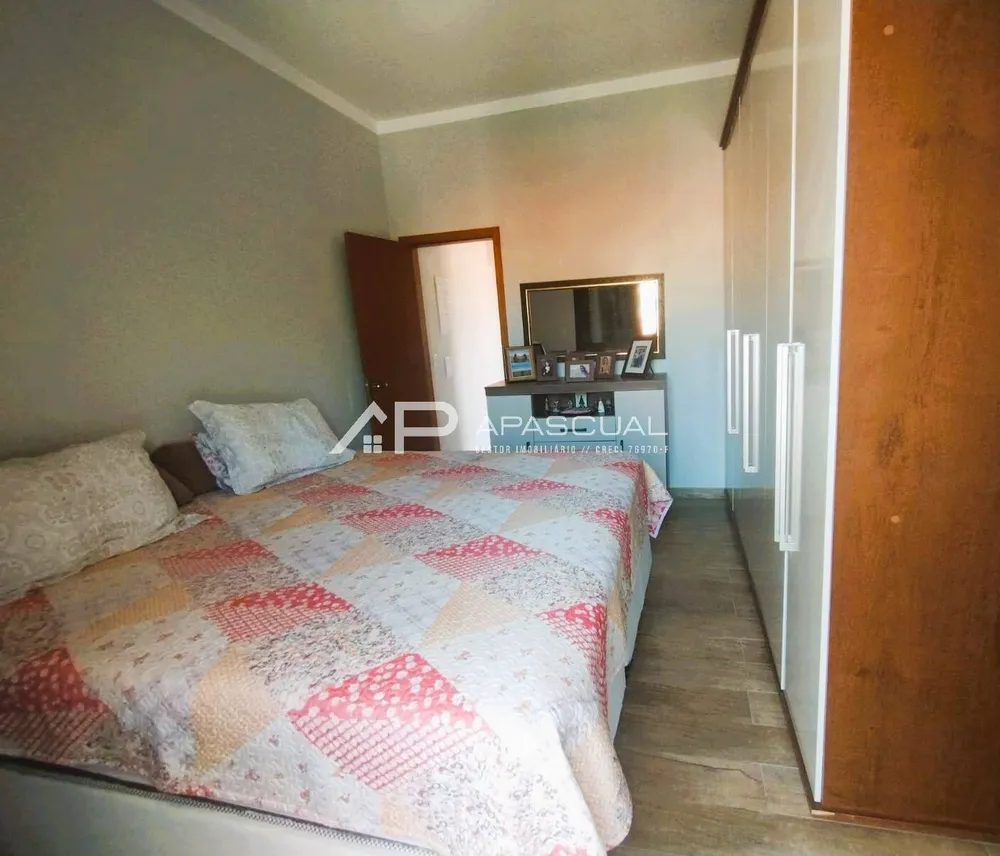 Casa, 3 quartos, 161 m² - Foto 1