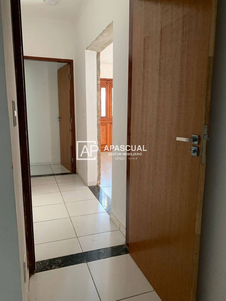 Casa, 3 quartos, 180 m² - Foto 2