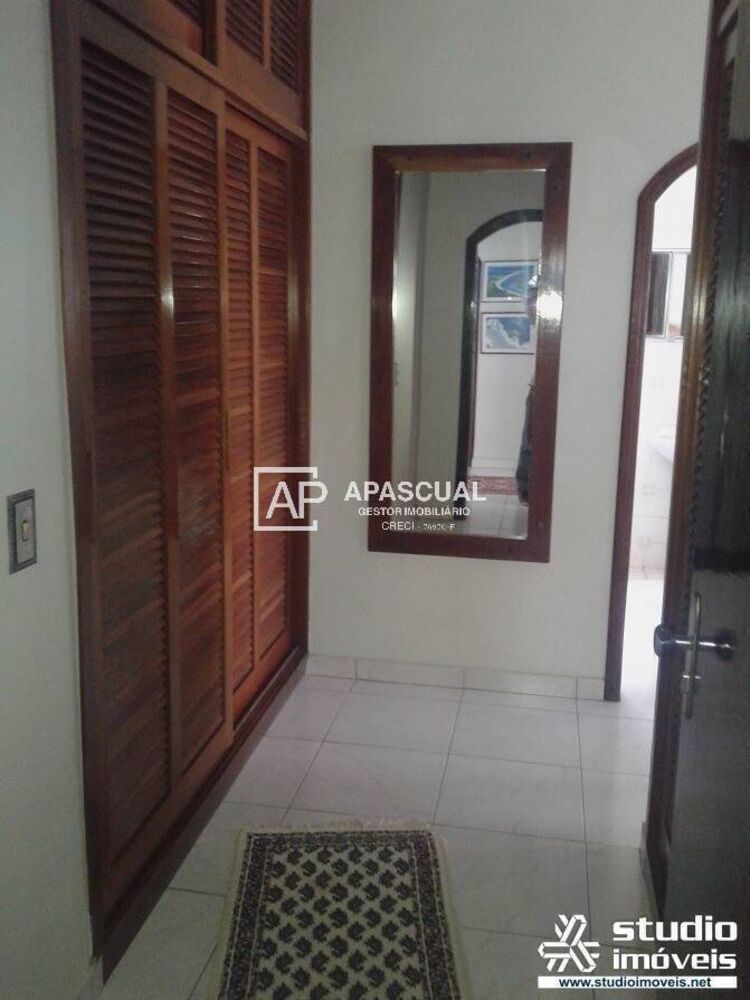 Casa, 7 quartos, 650 m² - Foto 2