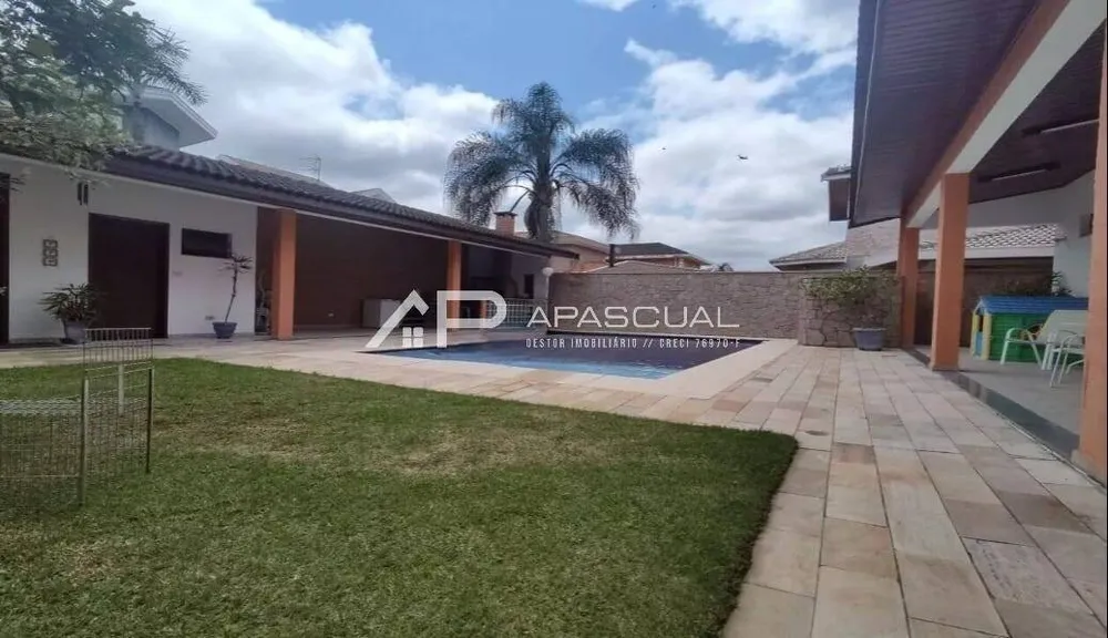 Casa, 4 quartos, 380 m² - Foto 1