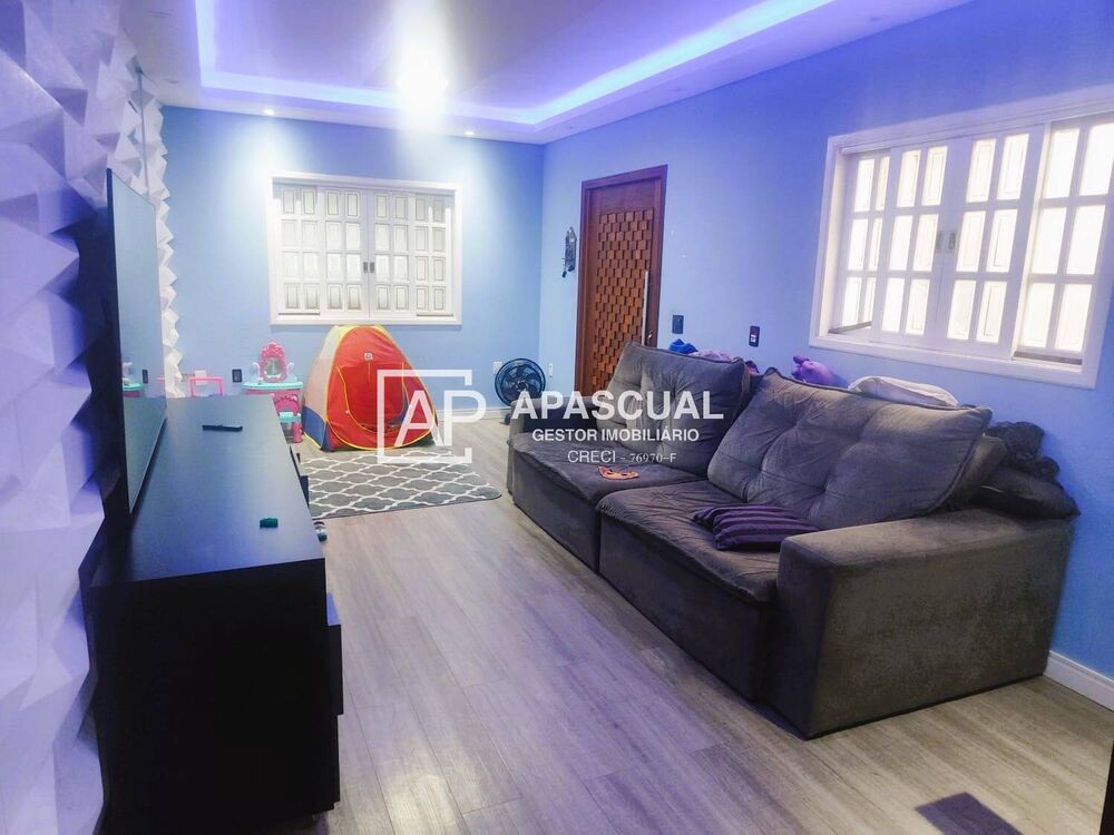 Casa, 3 quartos, 129 m² - Foto 1