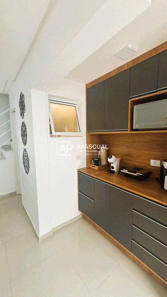 Casa à venda com 3 quartos, 126m² - Foto 3