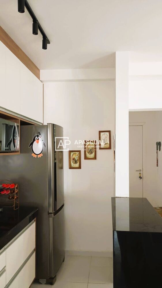 Apartamento à venda com 3 quartos, 80m² - Foto 3