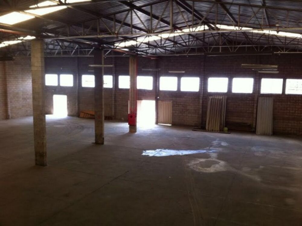 Depósito-Galpão, 950 m² - Foto 1