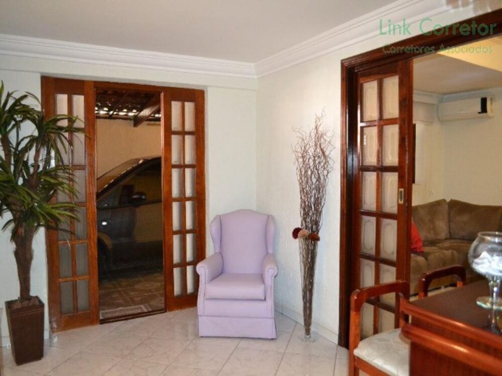 Casa, 3 quartos, 204 m² - Foto 2