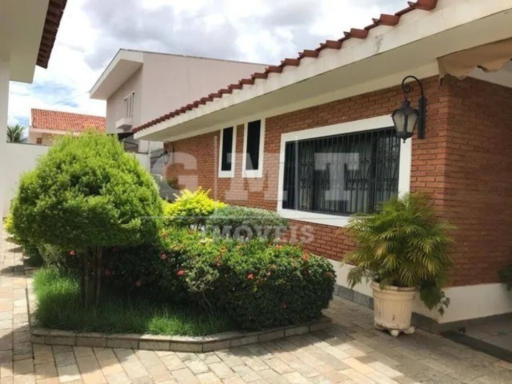 Casa, 4 quartos, 265 m² - Foto 1