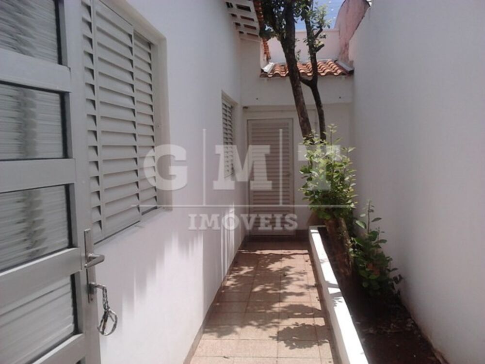 Casa à venda com 2 quartos, 125m² - Foto 4