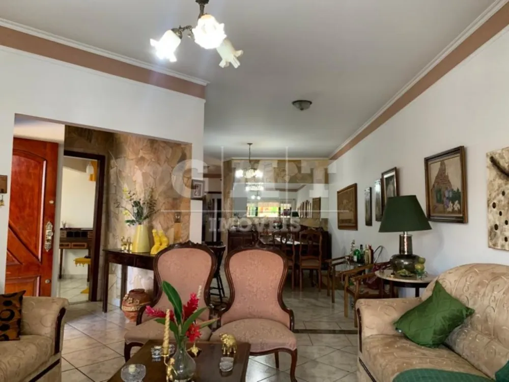 Casa, 3 quartos, 230 m² - Foto 4