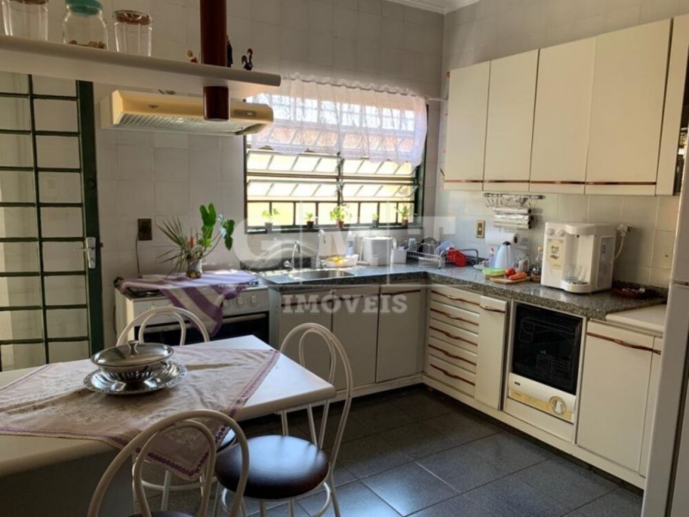 Casa, 3 quartos, 230 m² - Foto 12