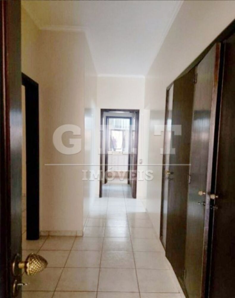 Casa à venda com 3 quartos, 271m² - Foto 3