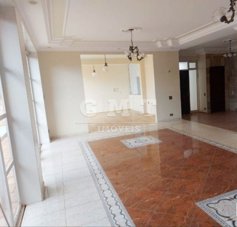 Casa à venda com 3 quartos, 271m² - Foto 2