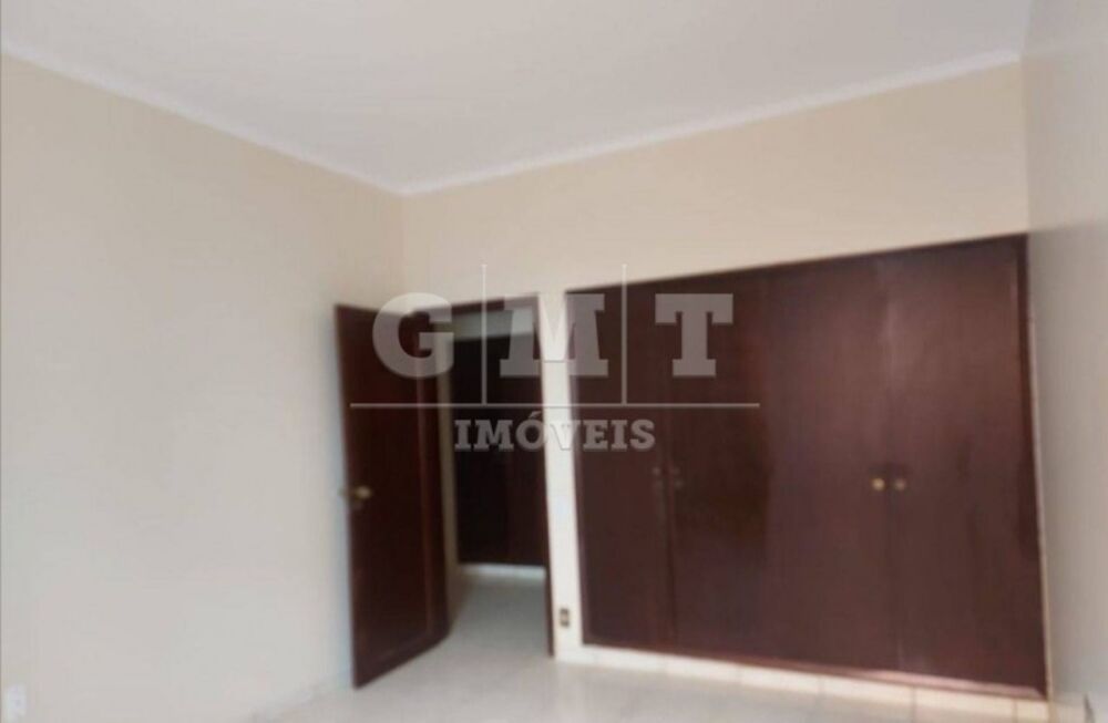 Casa à venda com 3 quartos, 271m² - Foto 6