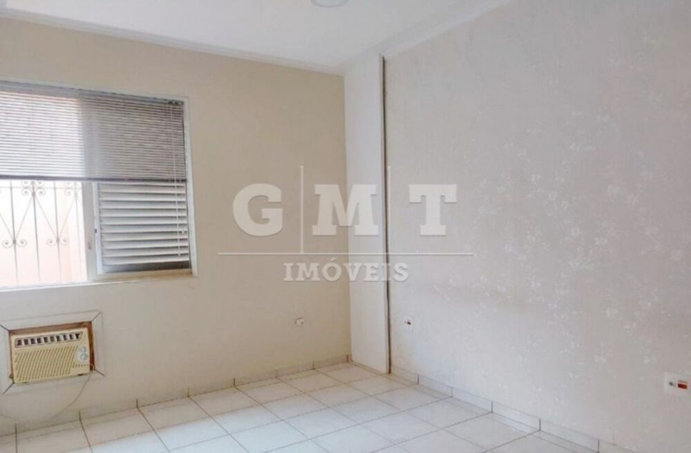 Casa à venda com 3 quartos, 271m² - Foto 7