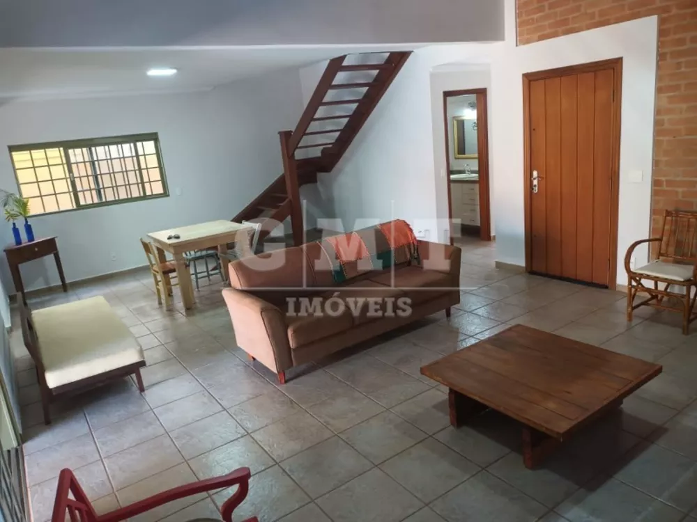 Casa de Condomínio à venda com 3 quartos, 350m² - Foto 4