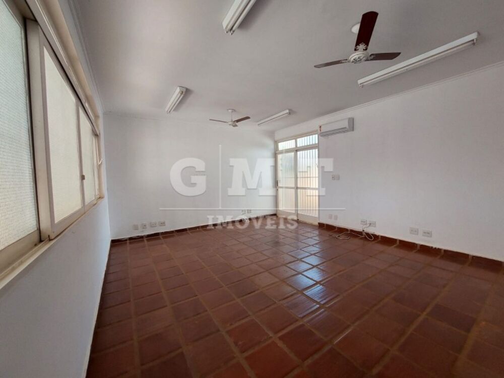 Casa à venda com 4 quartos, 182m² - Foto 2