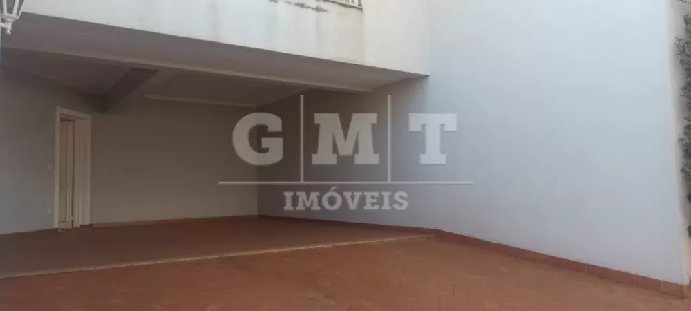 Casa à venda com 4 quartos, 386m² - Foto 1