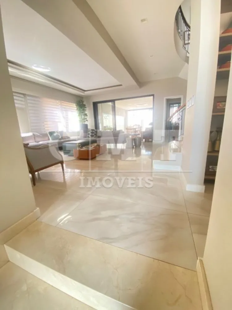 Sobrado, 5 quartos, 339 m² - Foto 3