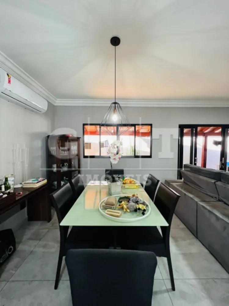 Casa, 3 quartos, 225 m² - Foto 1