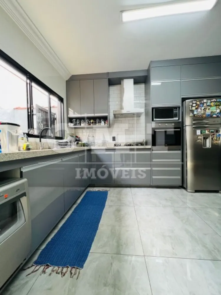 Casa, 3 quartos, 225 m² - Foto 5