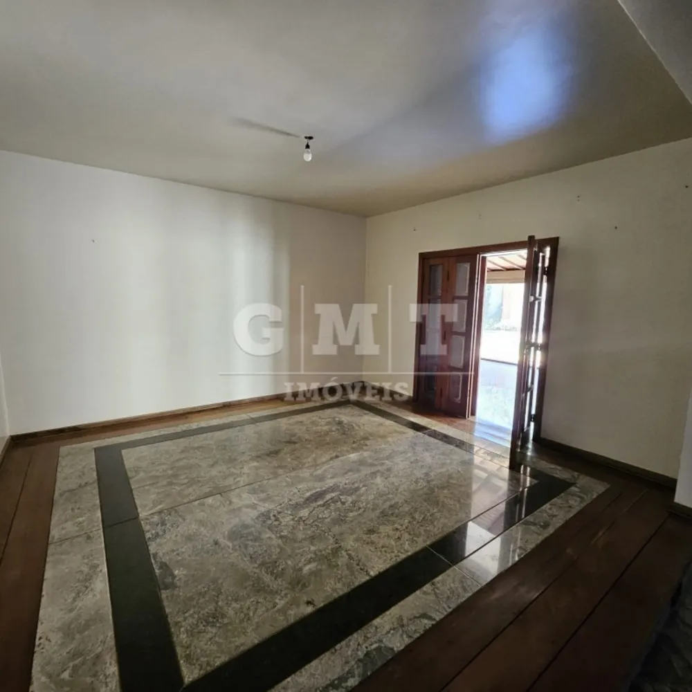 Sobrado, 3 quartos, 725 m² - Foto 2