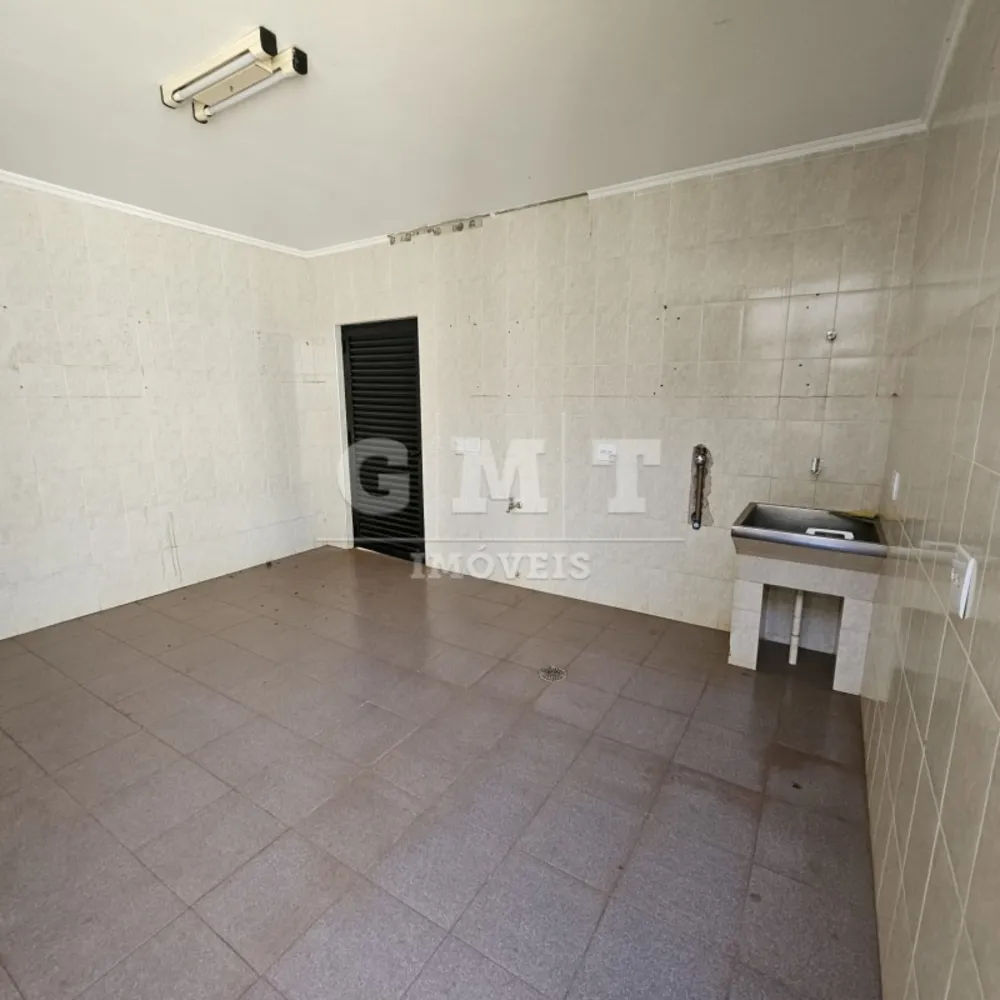Sobrado, 3 quartos, 725 m² - Foto 1