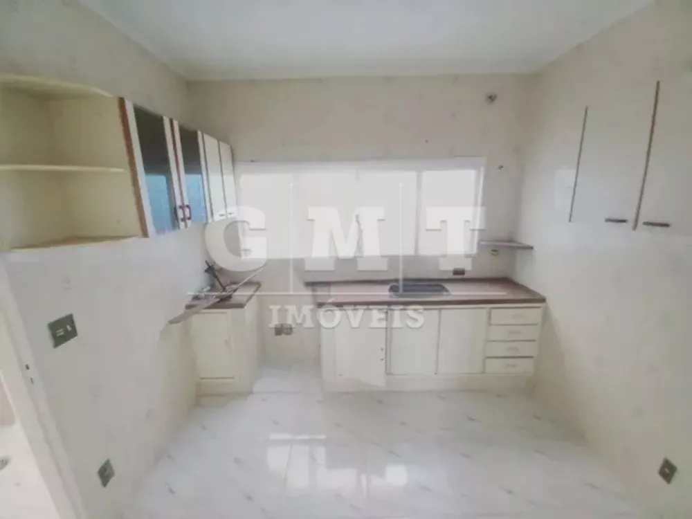 Casa à venda e aluguel com 3 quartos, 191m² - Foto 7