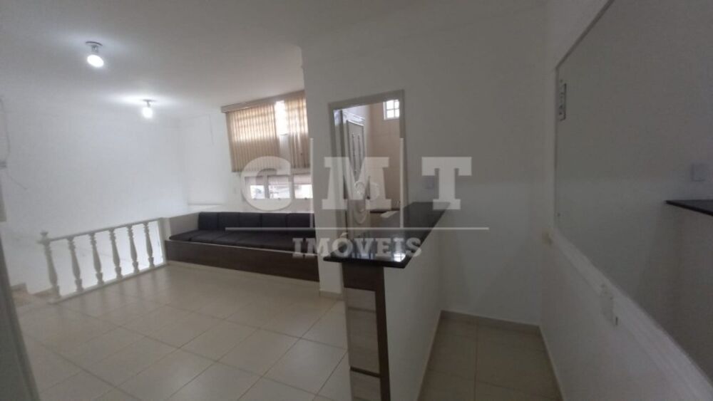 Prédio Inteiro, 74 m² - Foto 1