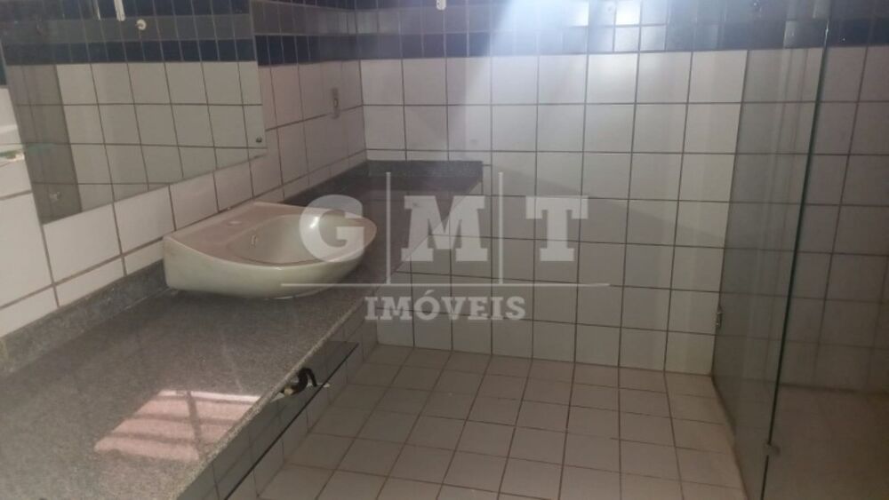 Casa, 4 quartos, 318 m² - Foto 1