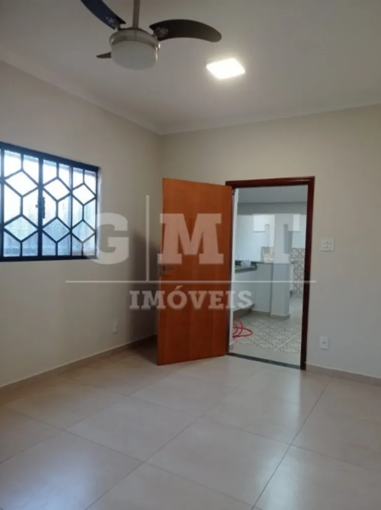 Casa, 3 quartos, 176 m² - Foto 2