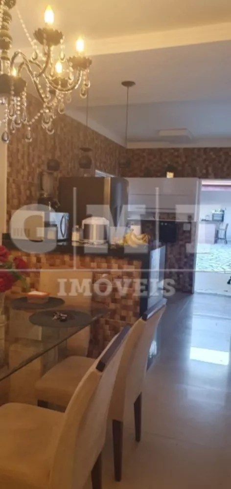Casa, 2 quartos, 210 m² - Foto 1