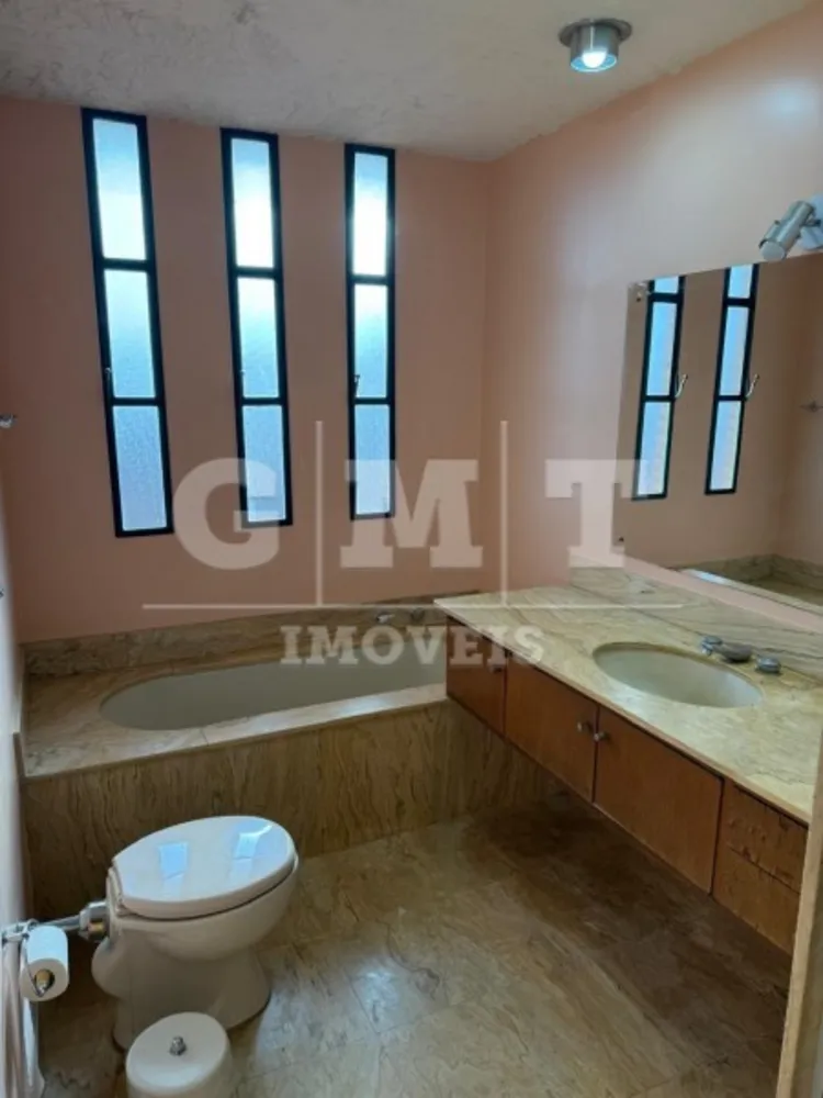 Sobrado, 6 quartos, 880 m² - Foto 2