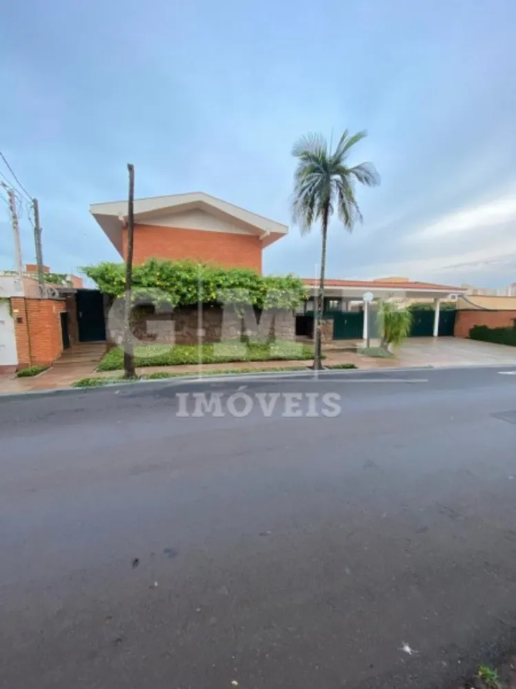 Sobrado, 6 quartos, 880 m² - Foto 1