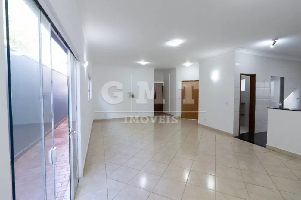 Casa à venda com 3 quartos, 195m² - Foto 3