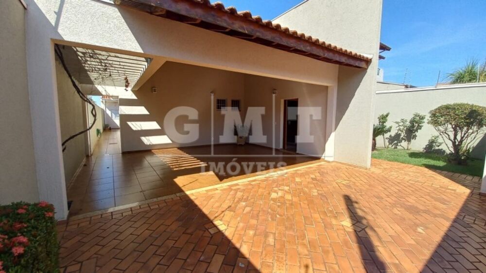 Casa, 3 quartos, 232 m² - Foto 2